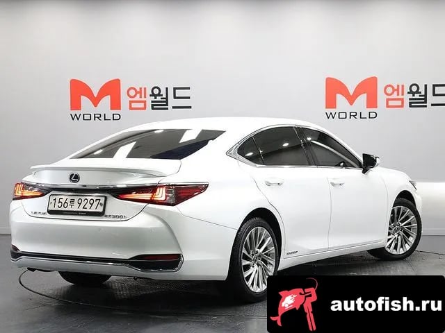 Lexus ES ES300h 7th generation 2021 года - вид 2