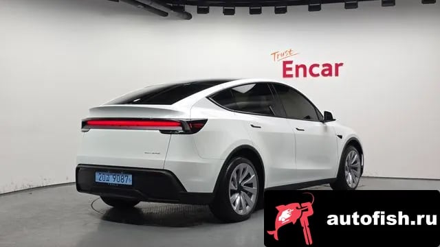 Tesla Model Y Model Y 2025 года - вид 2