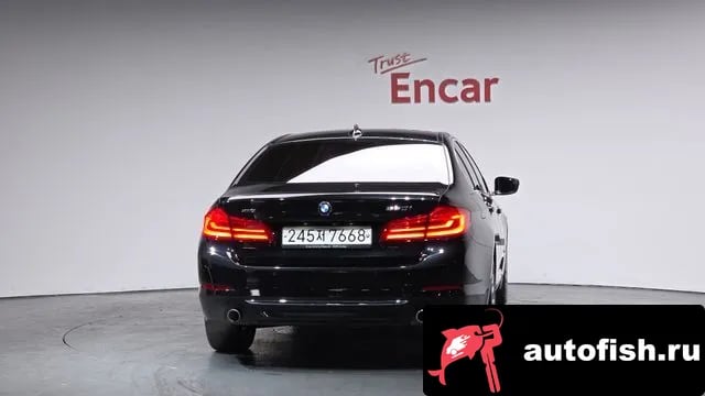 BMW 5-Series 5 Series (G30) 2019 года - вид 4