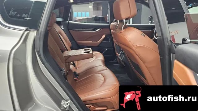 Maserati Levante Lebante 2018 года - похожие автомобили