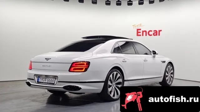 Bentley Flying Spur Flying Spur 3rd Generation 2022 года - вид 2