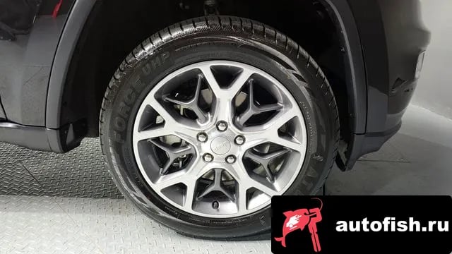 Jeep Cherokee Grand Cherokee 2021 года - вид 5