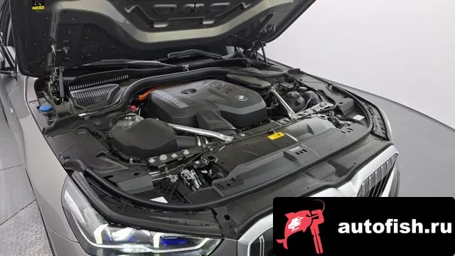 BMW 5-Series 5 Series (G60) 2025 года - вид 6