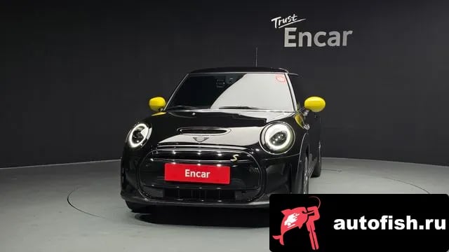 Mini Cooper Cooper Electric 2022 года - вид 3