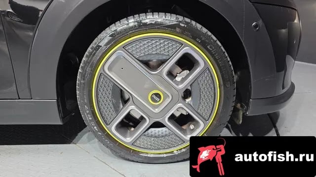 Mini Cooper Cooper Electric 2022 года - вид 5