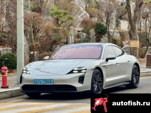 Porsche Taycan Taikan 2022 года - вид 1