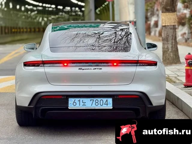 Porsche Taycan Taikan 2022 года - похожие автомобили