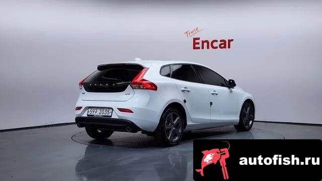 Volvo V40 V40 Cross-Country 2018 года - вид 2