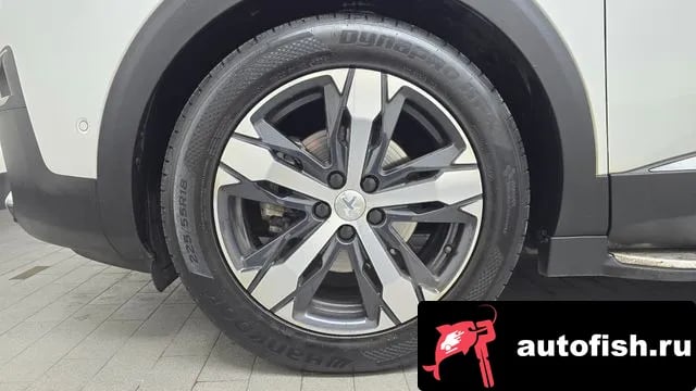 Peugeot 3008 3008 second generation 2018 года - вид 5