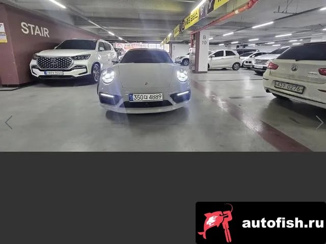 Porsche 911 911 (992) 2022 года - вид 3