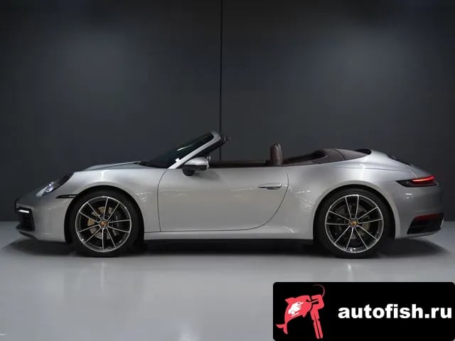 Porsche 911 911 (992) 2023 года - вид 3