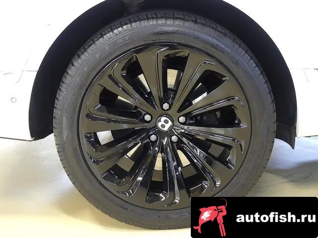 Bentley Bentayga Benteiga 2021 года - вид 5