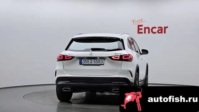 Mercedes-Benz GLA-Class GLA - Class H247 2020 года - вид 4