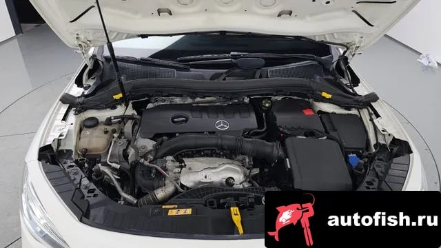 Mercedes-Benz GLA-Class GLA - Class H247 2020 года - вид 6