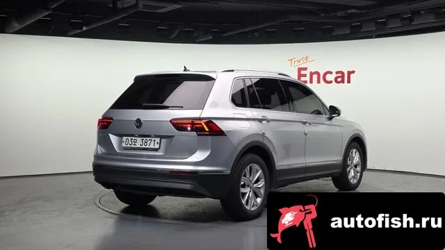 Volkswagen Tiguan Tiguan second Generation 2018 года - вид 2