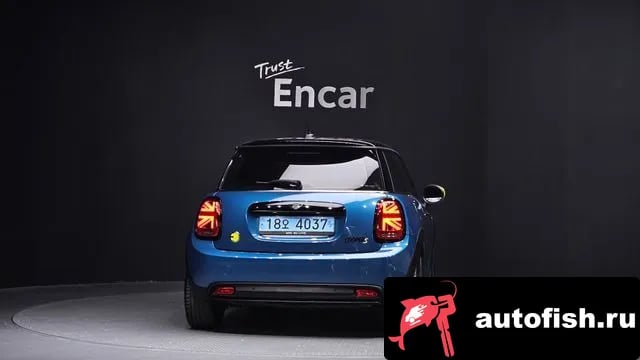 Mini Cooper Cooper Electric 2023 года - вид 4
