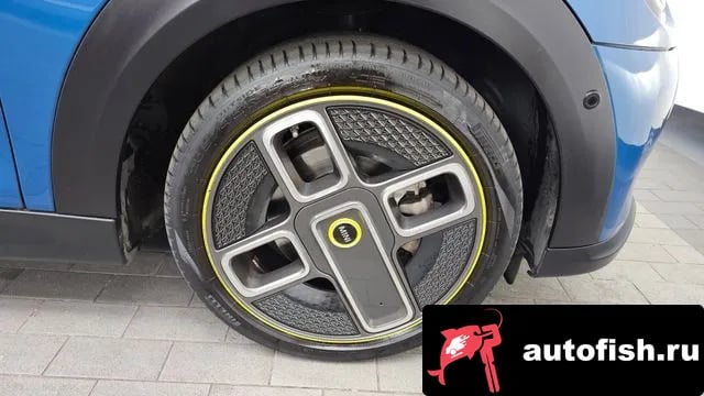 Mini Cooper Cooper Electric 2023 года - вид 5