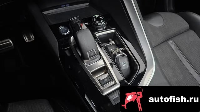 Peugeot 3008 3008 second generation 2018 года - похожие автомобили