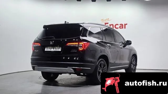 Honda Pilot Pilot 3rd generation 2019 года - вид 2