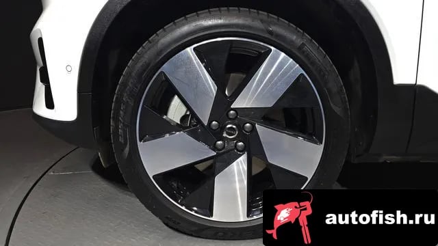 Volvo XC40 XC40 Richards 2024 года - вид 5