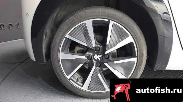 Peugeot 208 e-208 second Generation 2022 года - вид 5