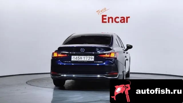 Lexus ES ES300h 7th generation 2021 года - вид 4