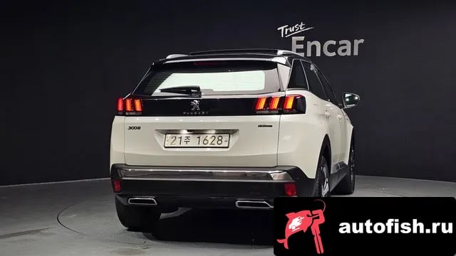 Peugeot 3008 3008 second generation 2018 года - вид 4