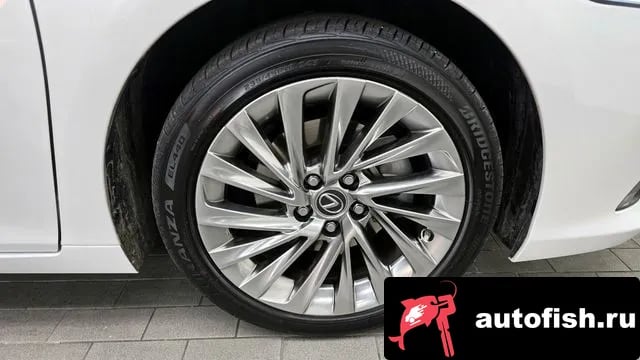 Lexus ES ES300h 7th generation 2023 года - похожие автомобили