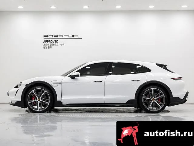 Porsche Taycan Taikan 2023 года - вид 6