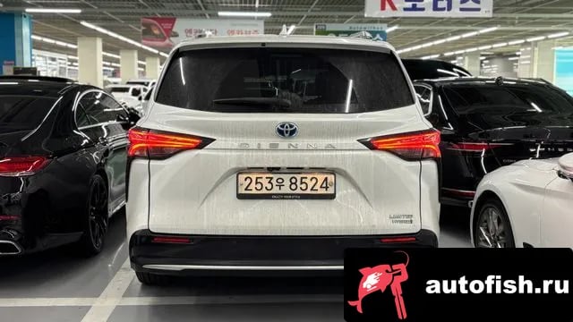 Toyota Sienna Siena 4th Generation 2022 года - вид 2