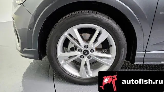 Audi Q3 Q3 (F3) 2023 года - вид 5