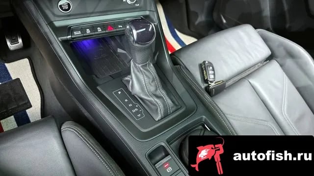 Audi Q3 Q3 (F3) 2023 года - похожие автомобили
