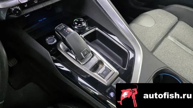 Peugeot 5008 5008 second generation 2019 года - похожие автомобили