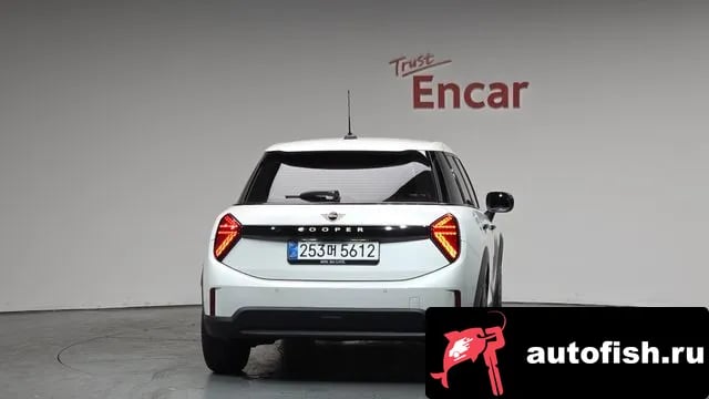 Mini Cooper Cooper C 4th generation 2025 года - вид 4