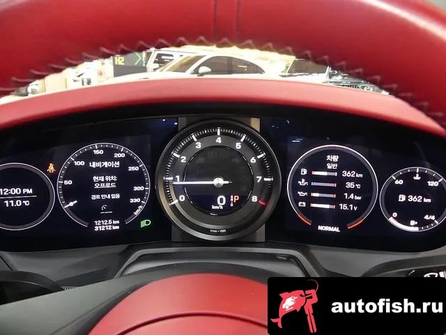 Porsche 911 911 (992) 2021 года - вид 6