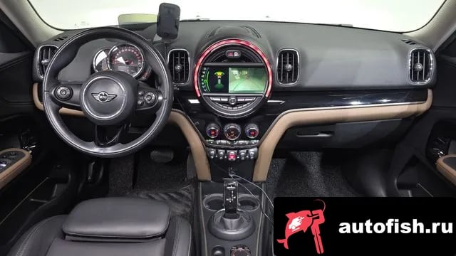 Mini Countryman Cooper D Country Man 2018 года - вид 6