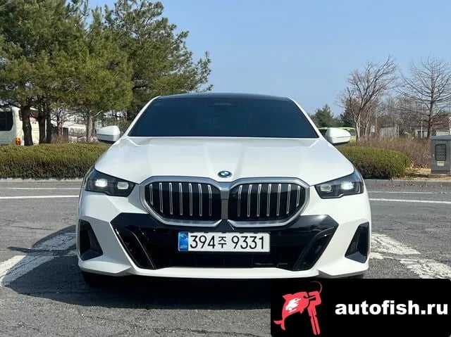 BMW 5-Series 5 Series (G60) 2025 года - вид 3