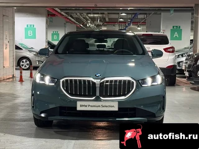 BMW 5-Series 5 Series (G60) 2025 года - вид 2