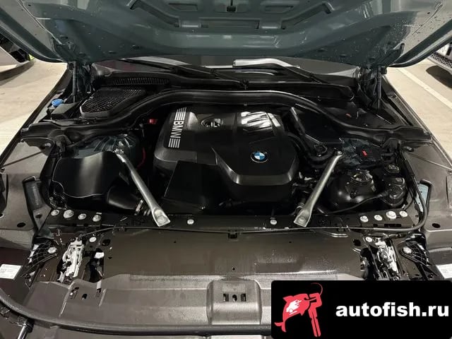 BMW 5-Series 5 Series (G60) 2025 года - похожие автомобили