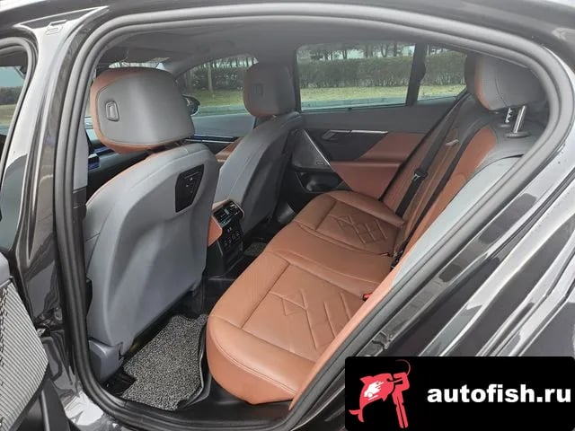 BMW 5-Series 5 Series (G60) 2024 года - вид 5