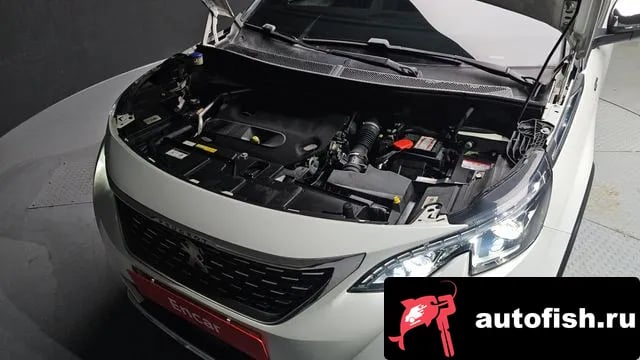 Peugeot 3008 3008 second generation 2019 года - вид 6