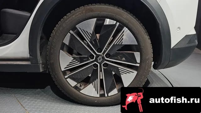 Renault Korea (Samsung) Scenic Senik 2025 года - похожие автомобили