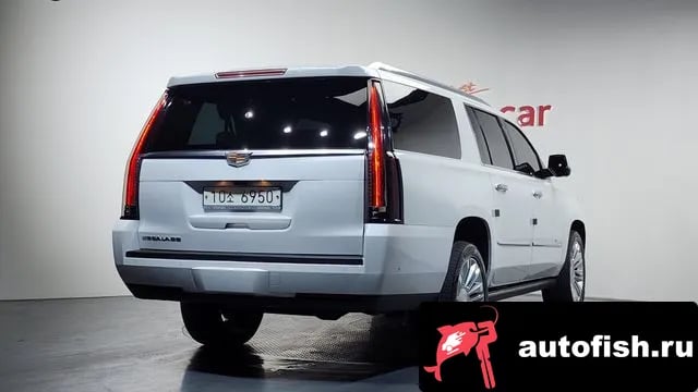 Cadillac Escalade Escalade 2019 года - похожие автомобили