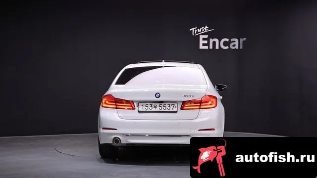 BMW 5-Series 5 Series (G30) 2019 года - вид 4