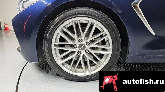 Genesis G70 G70 2019 года - похожие автомобили