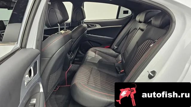 Genesis G70 G70 2018 года - похожие автомобили