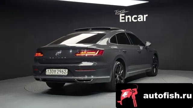Volkswagen Arteon Atheon 2019 года - вид 2