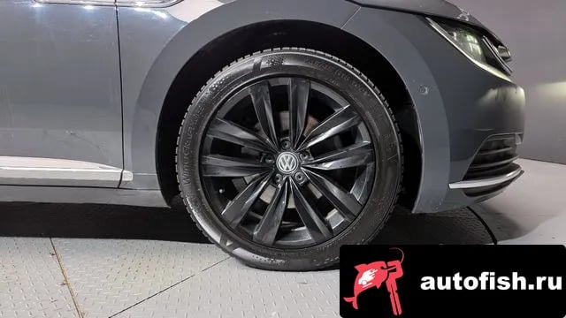 Volkswagen Arteon Atheon 2019 года - вид 5