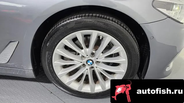 BMW 5-Series 5 Series (G30) 2018 года - вид 5
