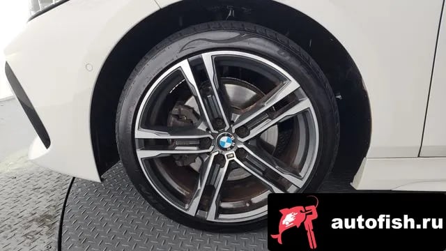 BMW 1-Series 1 Series (F40) 2021 года - вид 5